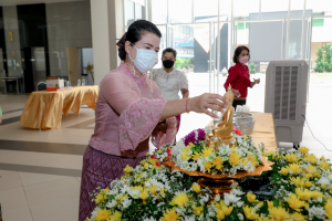 งานทำบุญกลางบ้าน สืบสานประเพณีสงกรานต์