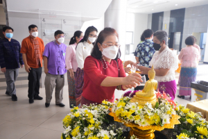 งานทำบุญกลางบ้าน สืบสานประเพณีสงกรานต์
