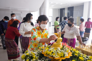 งานทำบุญกลางบ้าน สืบสานประเพณีสงกรานต์