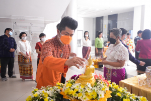 งานทำบุญกลางบ้าน สืบสานประเพณีสงกรานต์