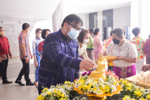 งานทำบุญกลางบ้าน สืบสานประเพณีสงกรานต์