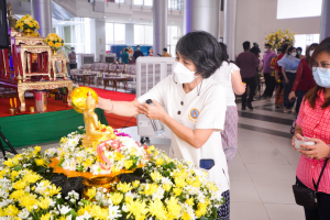 งานทำบุญกลางบ้าน สืบสานประเพณีสงกรานต์