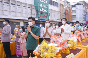 มรท.ร่วมพิธีทำบุญตักบาตรประเพณีวันสงกรานต์ ประจำปี 2565