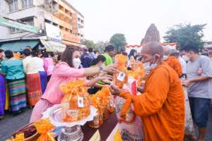 มรท.ร่วมพิธีทำบุญตักบาตรประเพณีวันสงกรานต์ ประจำปี 2565