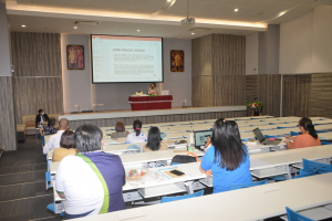 ศูนย์ภาษาจัดอบรมพัฒนาอาจารย์เพื่อใช้ภาษาอังกฤษในการจัดการเรียนการสอนและการทำวิจัยในศตวรรษที่ 21 ด้านการแปลและทฤษฎีการประยุกต์ใช้