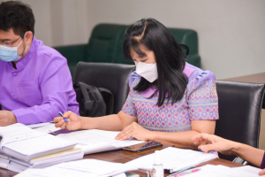 การประชุม คกก.คัดเลือกบุคลากรที่มีผลงานดีเด่นด้านการวิจัยและบริการวิชาการ