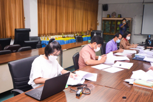 การประชุม คกก.คัดเลือกบุคลากรที่มีผลงานดีเด่นด้านการวิจัยและบริการวิชาการ