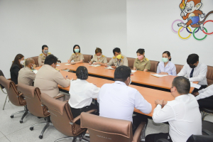 รักษาราชการแทนอธิการบดี ประชุมร่วมกับ บุคลากรกองพัฒนานักศึกษา และตัวแทน นศ.