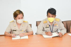 รักษาราชการแทนอธิการบดี ประชุมร่วมกับ บุคลากรกองพัฒนานักศึกษา และตัวแทน นศ.