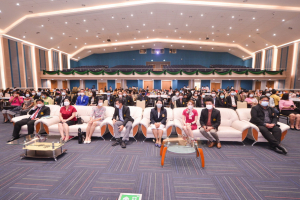 มรท.จัดพิธีมอบสื่อการจัดการเรียนการสอน ในโครงการยกระดับการเรียนรู้ในโรงเรียนเครือข่ายขนาดเล็ก จังหวัดลพบุรี สระบุรี และสิงห์บุรี พร้อมอบรมครูเรื่องการใช้สื่อสำหรับการเรียนการสอน