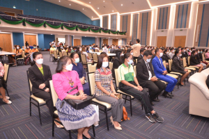 มรท.จัดพิธีมอบสื่อการจัดการเรียนการสอน ในโครงการยกระดับการเรียนรู้ในโรงเรียนเครือข่ายขนาดเล็ก จังหวัดลพบุรี สระบุรี และสิงห์บุรี พร้อมอบรมครูเรื่องการใช้สื่อสำหรับการเรียนการสอน