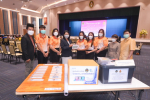 มรท.จัดพิธีมอบสื่อการจัดการเรียนการสอน ในโครงการยกระดับการเรียนรู้ในโรงเรียนเครือข่ายขนาดเล็ก จังหวัดลพบุรี สระบุรี และสิงห์บุรี พร้อมอบรมครูเรื่องการใช้สื่อสำหรับการเรียนการสอน