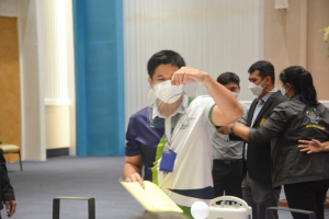 มรท.จัดพิธีมอบสื่อการจัดการเรียนการสอน ในโครงการยกระดับการเรียนรู้ในโรงเรียนเครือข่ายขนาดเล็ก จังหวัดลพบุรี สระบุรี และสิงห์บุรี พร้อมอบรมครูเรื่องการใช้สื่อสำหรับการเรียนการสอน
