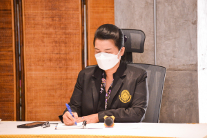 รักษาราชการแทนอธิการบดี พร้อมด้วยคณะผู้บริหาร ประชุมร่วมกับ ผู้บริหารและบุคลากรสำนักศิลปะและวัฒนธรรม