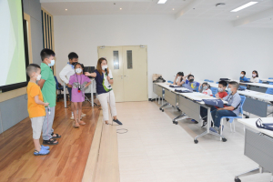 ศูนย์ภาษาจัดอบรมภาษาอังกฤษสำหรับบุตรหลานบุคลากร มรท.