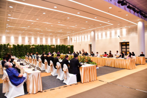 รักษาราชการอธิการบดี มรท. ร่วมการประชุมแสดงความคิดเห็นการปรับปรุงแก้ไข พ.ร.บ.ราชภัฏ พ.ศ.2547ฯ