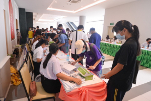 ศูนย์ภาษาจัดอบรมทักษะภาษาอังกฤษเพื่อการสื่อสารสำหรับ นศ.ชั้นปี 1