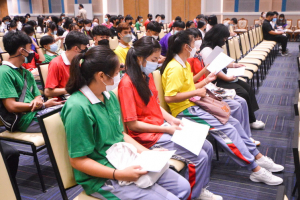 ศูนย์ภาษาจัดอบรมทักษะภาษาอังกฤษเพื่อการสื่อสารสำหรับ นศ.ชั้นปี 1