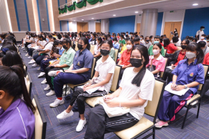 ศูนย์ภาษาจัดอบรมทักษะภาษาอังกฤษเพื่อการสื่อสารสำหรับ นศ.ชั้นปี 1