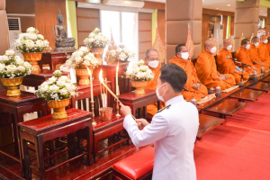 รักษาราชการแทนอธิการบดี มรท. และ คณบดี มนส. ร่วมพิธีวันเฉลิมพระชนมพรรษาสมเด็จพระนางเจ้าฯ พระบรมราชินี