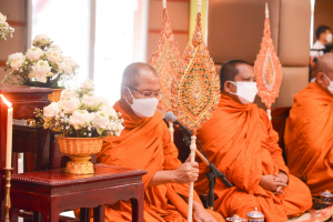 รักษาราชการแทนอธิการบดี มรท. และ คณบดี มนส. ร่วมพิธีวันเฉลิมพระชนมพรรษาสมเด็จพระนางเจ้าฯ พระบรมราชินี