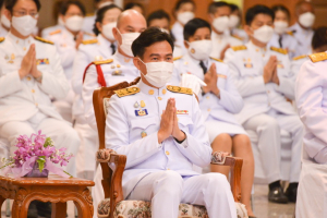 รักษาราชการแทนอธิการบดี มรท. และ คณบดี มนส. ร่วมพิธีวันเฉลิมพระชนมพรรษาสมเด็จพระนางเจ้าฯ พระบรมราชินี