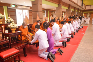 รักษาราชการแทนอธิการบดี มรท. และ คณบดี มนส. ร่วมพิธีวันเฉลิมพระชนมพรรษาสมเด็จพระนางเจ้าฯ พระบรมราชินี
