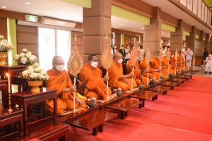 รักษาราชการแทนอธิการบดี มรท. และ คณบดี มนส. ร่วมพิธีวันเฉลิมพระชนมพรรษาสมเด็จพระนางเจ้าฯ พระบรมราชินี