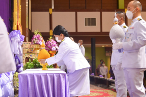 รักษาราชการแทนอธิการบดี มรท. และ คณบดี มนส. ร่วมพิธีวันเฉลิมพระชนมพรรษาสมเด็จพระนางเจ้าฯ พระบรมราชินี