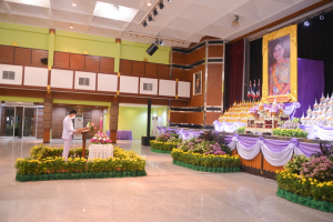 รักษาราชการแทนอธิการบดี มรท. และ คณบดี มนส. ร่วมพิธีวันเฉลิมพระชนมพรรษาสมเด็จพระนางเจ้าฯ พระบรมราชินี