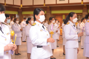 รักษาราชการแทนอธิการบดี มรท. และ คณบดี มนส. ร่วมพิธีวันเฉลิมพระชนมพรรษาสมเด็จพระนางเจ้าฯ พระบรมราชินี