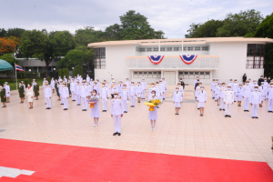 มรท.ร่วมพิธีวางพวงมาลาถวายราชสักการะวันคล้ายวันสวรรคต รัชกาลที่ 8