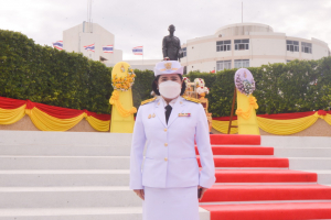 มรท.ร่วมพิธีวางพวงมาลาถวายราชสักการะวันคล้ายวันสวรรคต รัชกาลที่ 8