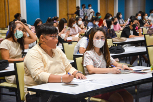 ครศ.จัดอบรมพัฒนาศักยภาพศิษย์เก่าในการวัดและประเมินผลการเรียนรู้ฯ