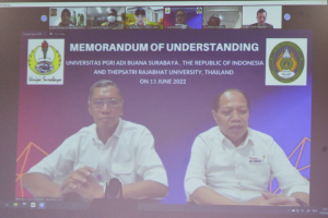 พิธีลงนาม MOU ระหว่าง มรภ.เทพสตรี กับ Universitas PGRI Adi Buana สาธารณรัฐอินโดนีเซีย