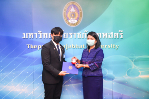 นศ.มรท.รับรางวัลความประพฤติดี ประจำปี 2565