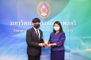 นศ.มรท.รับรางวัลความประพฤติดี ประจำปี 2565