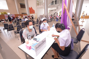 งานพยาบาล กองพัฒนา นศ.จัดโครงการบริจาคโลหิต ครั้งที่ 1