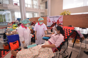 งานพยาบาล กองพัฒนา นศ.จัดโครงการบริจาคโลหิต ครั้งที่ 1
