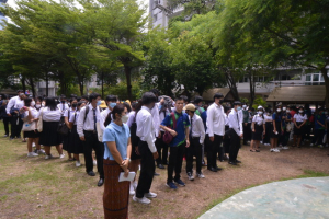 มรท. จัดกิจกรรมสืบสานประเพณีถวายเทียนพรรษา รณรงค์งดเหล้าเข้าพรรษา ปี 2565
