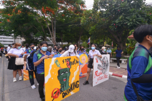 มรท. จัดกิจกรรมสืบสานประเพณีถวายเทียนพรรษา รณรงค์งดเหล้าเข้าพรรษา ปี 2565