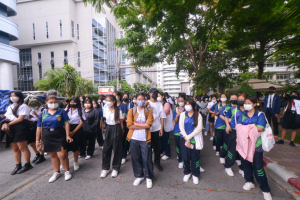 มรท. จัดกิจกรรมสืบสานประเพณีถวายเทียนพรรษา รณรงค์งดเหล้าเข้าพรรษา ปี 2565