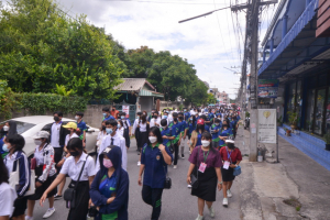 มรท. จัดกิจกรรมสืบสานประเพณีถวายเทียนพรรษา รณรงค์งดเหล้าเข้าพรรษา ปี 2565