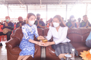 มรท. จัดกิจกรรมสืบสานประเพณีถวายเทียนพรรษา รณรงค์งดเหล้าเข้าพรรษา ปี 2565