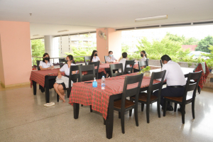 I-TECH สัมภาษณ์ นศ.เข้ารับทุนการศึกษาของคณะเทคโนโลยีอุตสาหกรรม