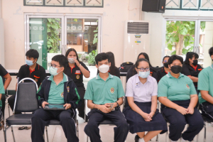 กกต.จ.ลพบุรี ร่วมกับ มรท. จัดอบรมหลักสูตรเยาวชนพลเมืองในวิถีใหม่ให้นักเรียน รร.สาธิต มรท.