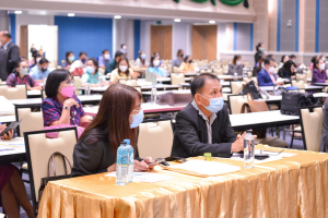 อธิการบดี มรท. ร่วมต้อนรับผู้ร่วมงานการรายงานผลการประเมินคุณภาพภายนอก ภายใต้สถานการณ์โควิด-19 ประจำปีงบประมาณ พ.ศ.2565