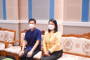 อธิการบดี มรท. ร่วมต้อนรับผู้ร่วมงานการรายงานผลการประเมินคุณภาพภายนอก ภายใต้สถานการณ์โควิด-19 ประจำปีงบประมาณ พ.ศ.2565