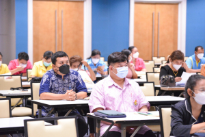อธิการบดี มรท. ร่วมต้อนรับผู้ร่วมงานการรายงานผลการประเมินคุณภาพภายนอก ภายใต้สถานการณ์โควิด-19 ประจำปีงบประมาณ พ.ศ.2565