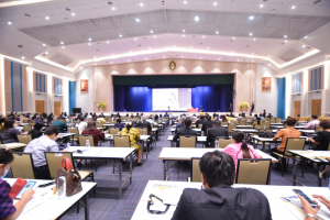 อธิการบดี มรท. ร่วมต้อนรับผู้ร่วมงานการรายงานผลการประเมินคุณภาพภายนอก ภายใต้สถานการณ์โควิด-19 ประจำปีงบประมาณ พ.ศ.2565